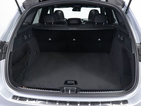 Used 2025 Mercedes-Benz GLC 300 GLC 300 image 29