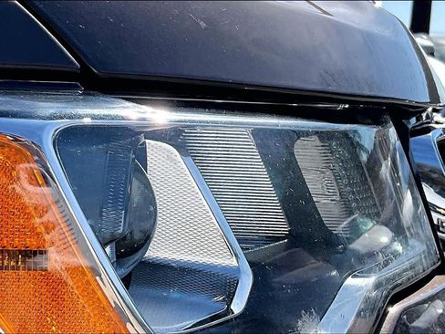 Used 2021 Jeep Grand Cherokee Laredo image 25