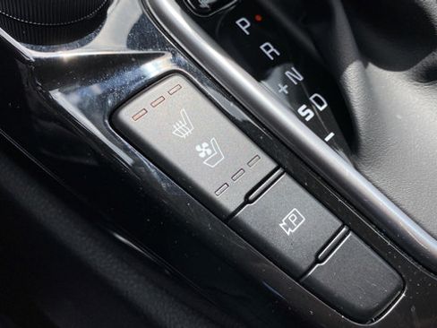 Certified 2024 Kia Seltos SX w/ SX Sunroof Package AWD/4WD image 20