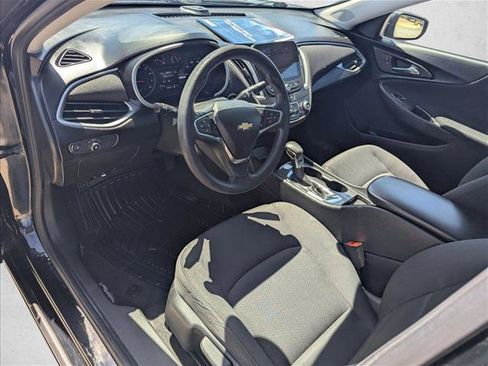 Used 2021 Chevrolet Malibu LS image 9