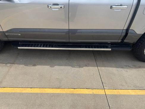 Used 2021 Ford F150 XLT w/ Equipment Group 302A High AWD/4WD image 14