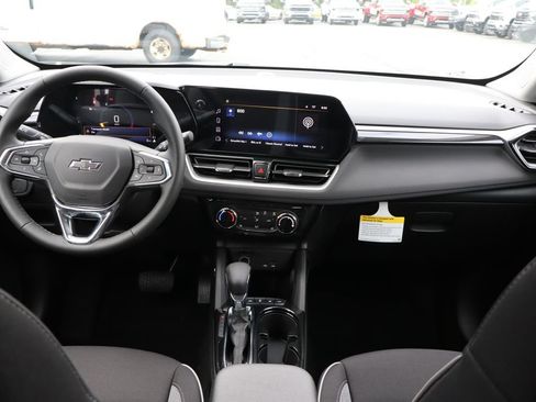 New 2026 Chevrolet TrailBlazer LT w/ Midnight Edition AWD/4WD image 19