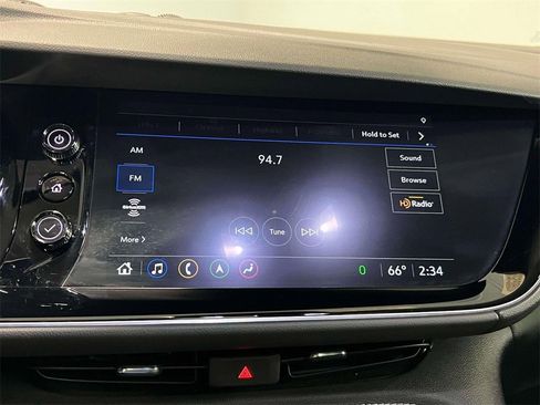 Used 2022 Buick Envision Avenir w/ Technology Package II image 28