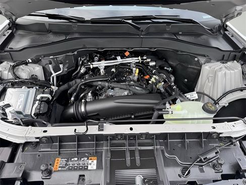 New 2026 Ford Explorer Active w/ Active Comfort Package image 9