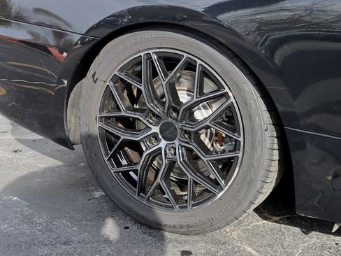 Used 2008 BMW 335i Convertible image 6