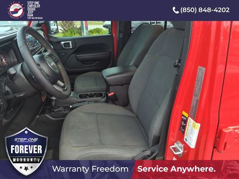 Used 2024 Jeep Wrangler Unlimited Sport AWD/4WD image 11
