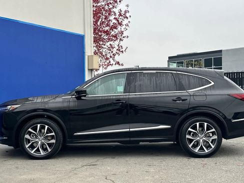 Certified 2023 Acura MDX SH-AWD w/ Technology Package image 6