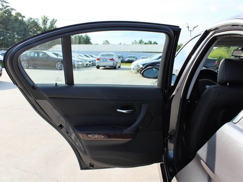 Used 2008 BMW 335xi Sedan image 26