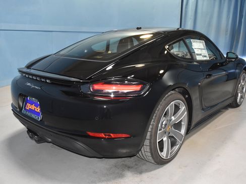 New 2025 Porsche 718 Cayman RWD image 22