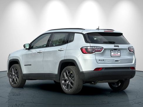 New 2026 Jeep Compass Latitude image 6