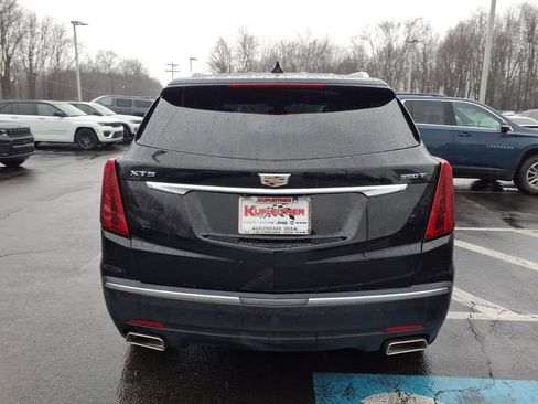 Used 2020 Cadillac XT5 Luxury FWD image 3