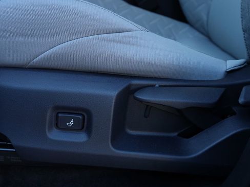 New 2025 Toyota Tacoma SR5 image 18