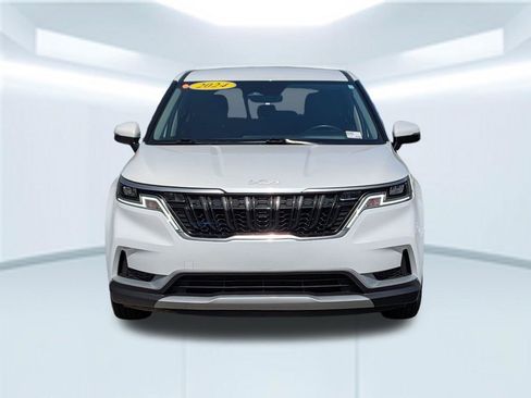 Used 2024 Kia Carnival LX image 10