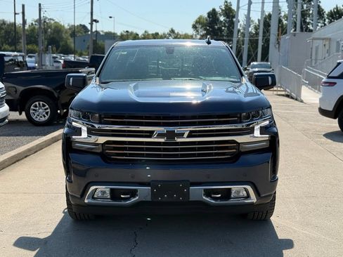 Used 2022 Chevrolet Silverado 1500 High Country w/ LPO, Dark Essentials Package AWD/4WD image 3