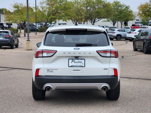 Used 2022 Ford Escape Titanium w/ Titanium Elite Package FWD image 4