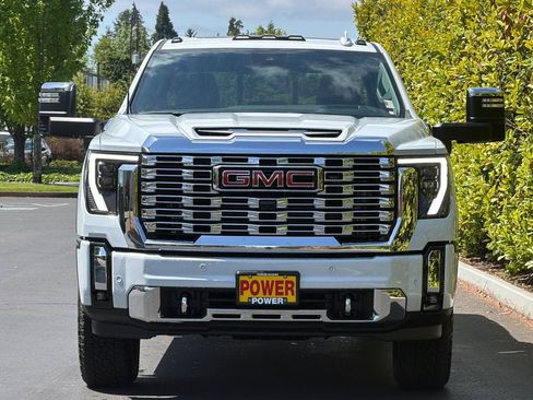 New 2026 GMC Sierra 3500 Denali w/ Denali Reserve Package AWD/4WD image 6