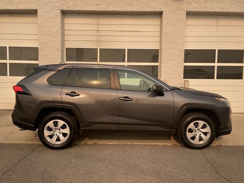 Used 2024 Toyota RAV4 LE AWD/4WD image 1