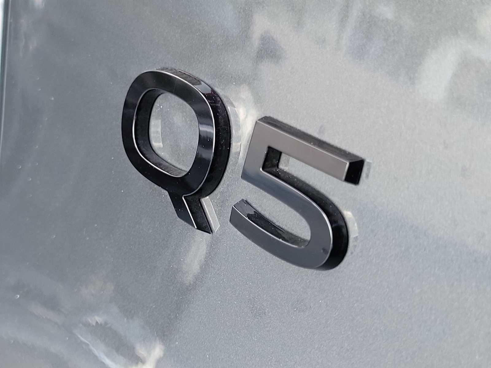 Certified 2025 Audi Q5 Premium Plus w/ Premium Plus AWD/4WD image 11