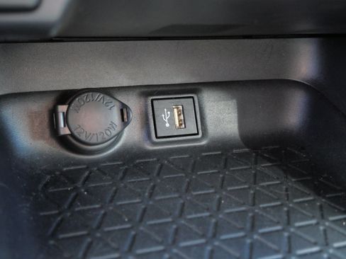 Certified 2025 Toyota RAV4 LE AWD/4WD image 30