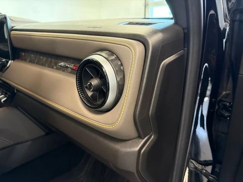 Used 2025 Chevrolet Colorado ZR2 AWD/4WD image 35