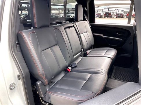 Used 2024 Nissan Titan PRO-4X w/ Pro-4x Convenience Package image 19