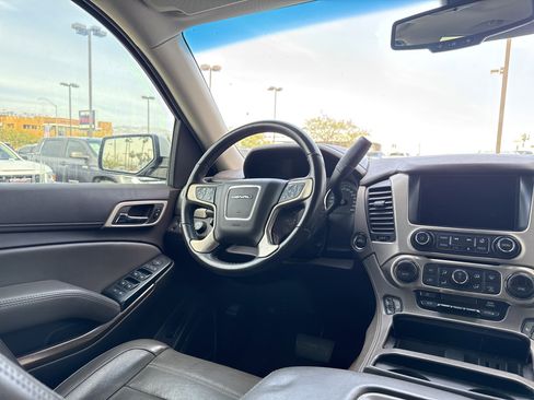 Used 2020 GMC Yukon Denali w/ Denali Ultimate Package image 15
