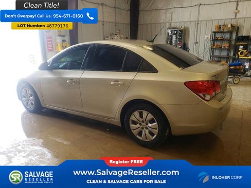 Used 2014 Chevrolet Cruze LS FWD image 3