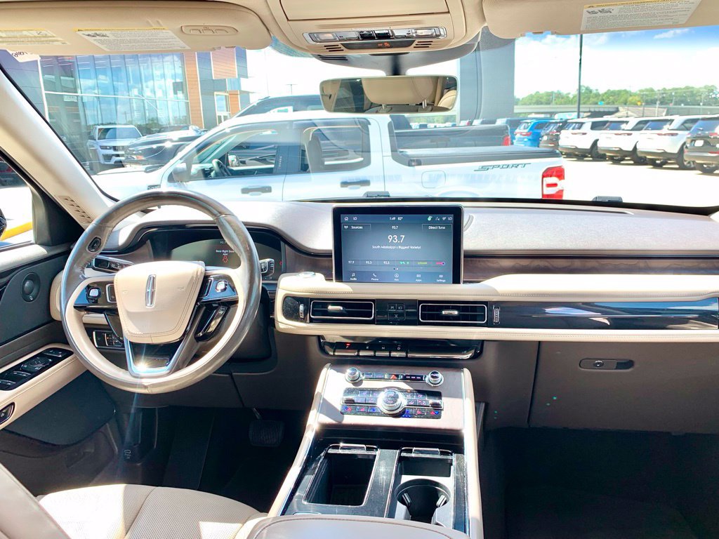 Used 2022 Lincoln Aviator Reserve w/ Equipment Group 201A AWD/4WD image 32
