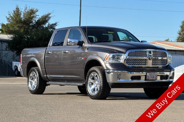 Used 2018 RAM 1500 Laramie w/ Convenience Group AWD/4WD image 2