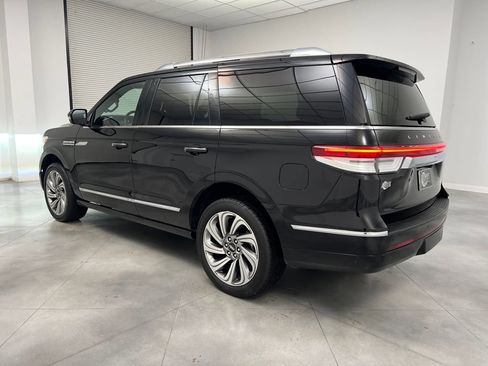 Used 2024 Lincoln Navigator Reserve AWD/4WD image 6