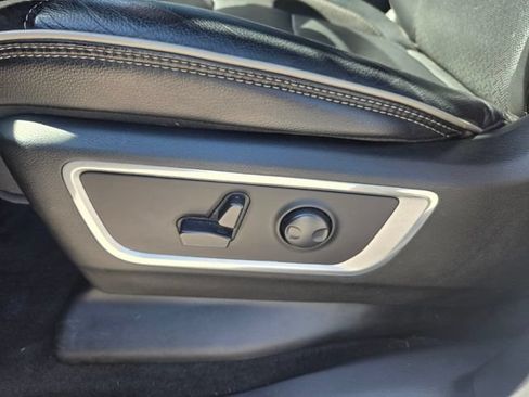 Used 2023 RAM 1500 Laramie AWD/4WD image 10