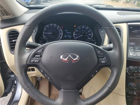 Used 2017 INFINITI QX50 2WD w/ Technology Package image 16