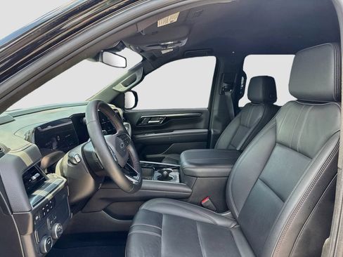 Used 2025 Chevrolet Tahoe RST w/ Comfort Package RWD image 11