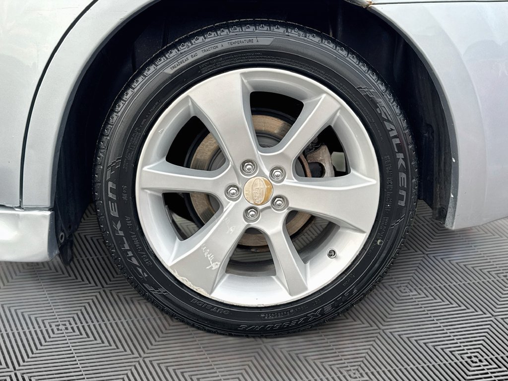 Used 2013 Subaru Legacy 2.5i Premium w/ All-Weather Pkg AWD/4WD image 26