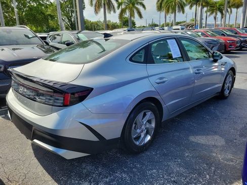 Used 2025 Hyundai Sonata SE FWD image 3