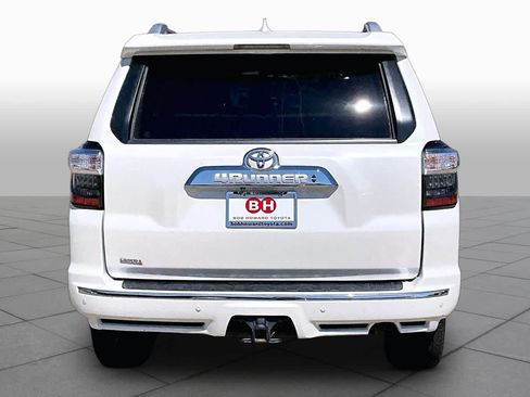 Used 2017 Toyota 4Runner Limited AWD/4WD image 5
