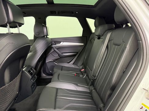 Certified 2025 Audi Q5 2.0T Premium image 26