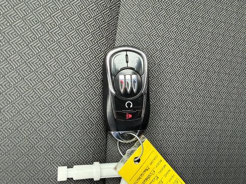 Used 2024 Buick Encore GX Preferred FWD image 32