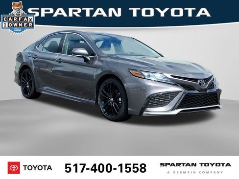 Used 2024 Toyota Camry XSE FWD image 5