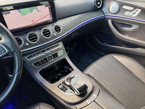 Certified 2018 Mercedes-Benz E 400 4MATIC Sedan image 27