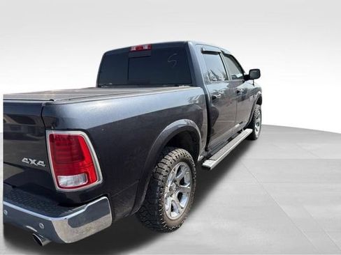 Used 2016 RAM 1500 Laramie w/ Convenience Group AWD/4WD image 10