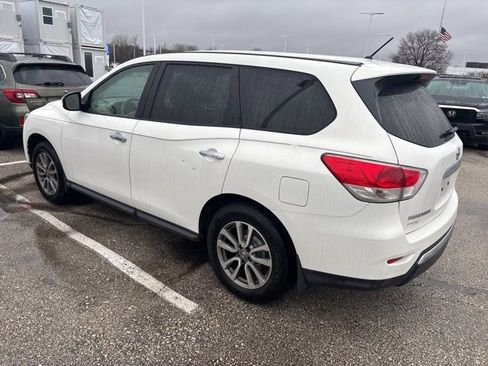 Used 2014 Nissan Pathfinder S image 3