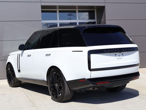 Certified 2025 Land Rover Range Rover Autobiography AWD/4WD image 10