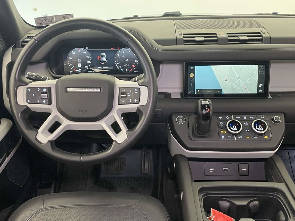 Used 2024 Land Rover Defender 110 S AWD/4WD image 20