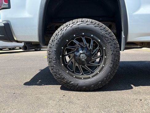 Used 2017 GMC Sierra 1500 Denali AWD/4WD image 11