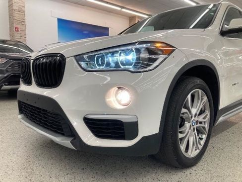 Used 2018 BMW X1 xDrive28i AWD/4WD image 3