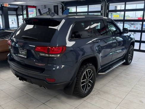 Used 2020 Jeep Grand Cherokee Trailhawk w/ Trailhawk Luxury Group AWD/4WD image 4