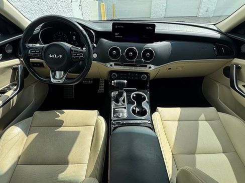 Used 2022 Kia Stinger GT-Line w/ Sun & Sound Package AWD/4WD image 9