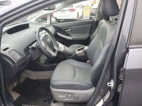 Used 2015 Toyota Prius Four image 13
