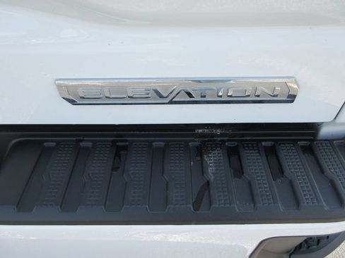 Used 2023 GMC Sierra 1500 Elevation AWD/4WD image 10